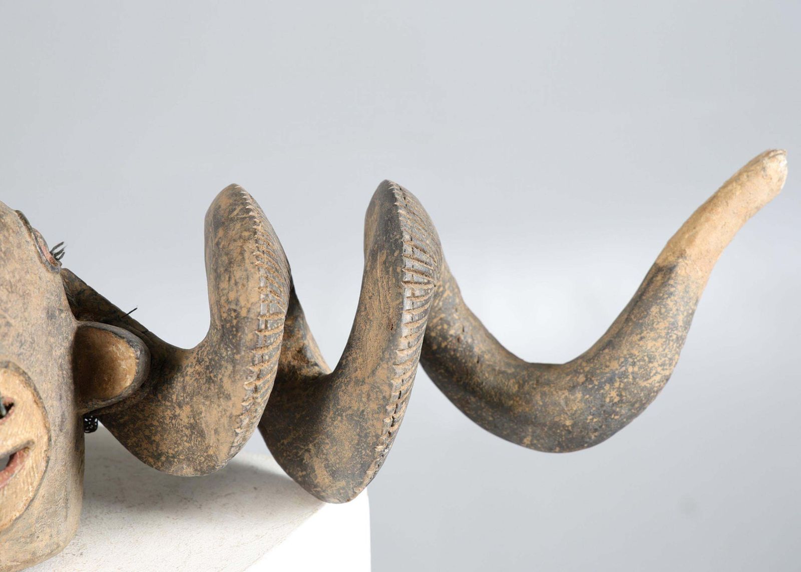 Baule Ram Mask Ivory Coast Tribal African Sculpture Large Wooden Horn Mask photo vintage