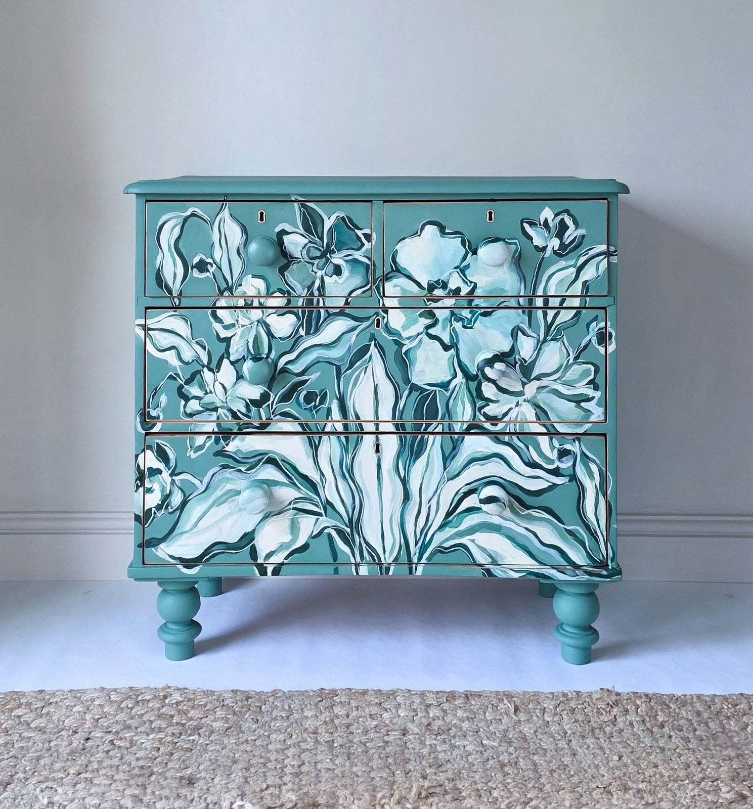 photo vinterior Hand Painted Floral Folk Painted Pine Chest Of Drawers