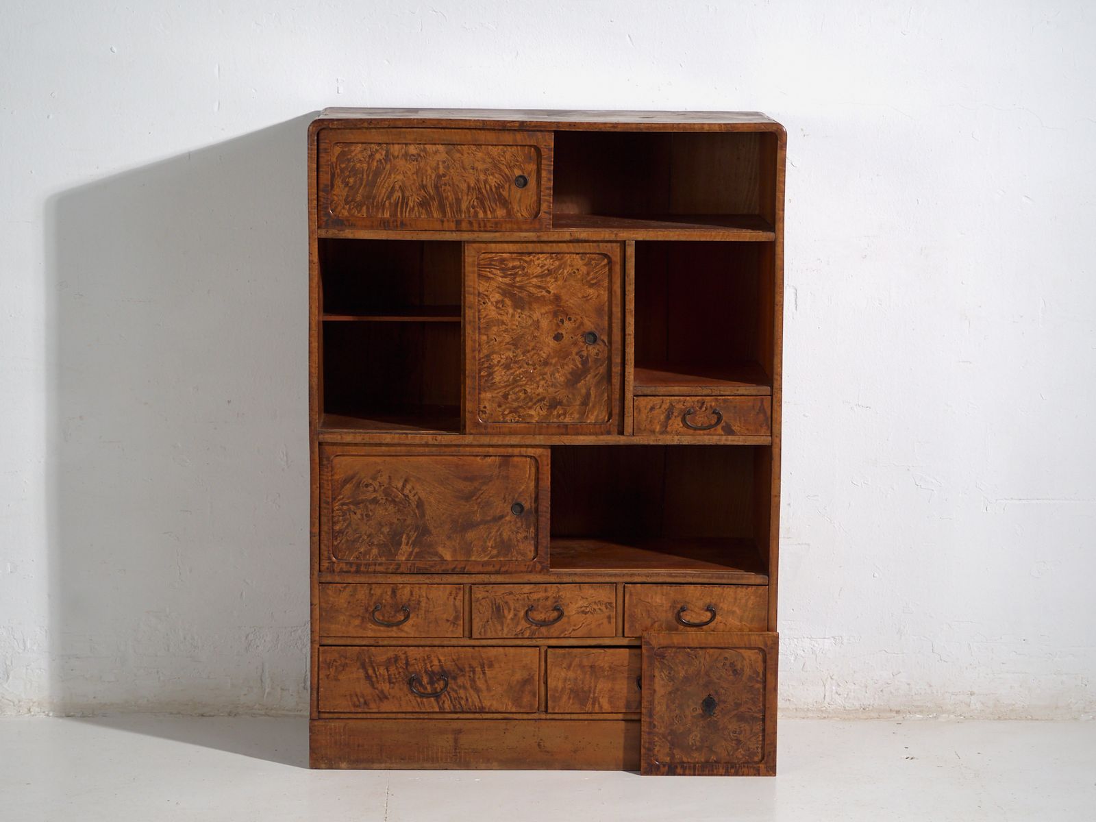 photo furniture Antique Japanese Mizuya Dansu Kitchen Cabinet – Period Taisho/Showa (C.1910 1940)