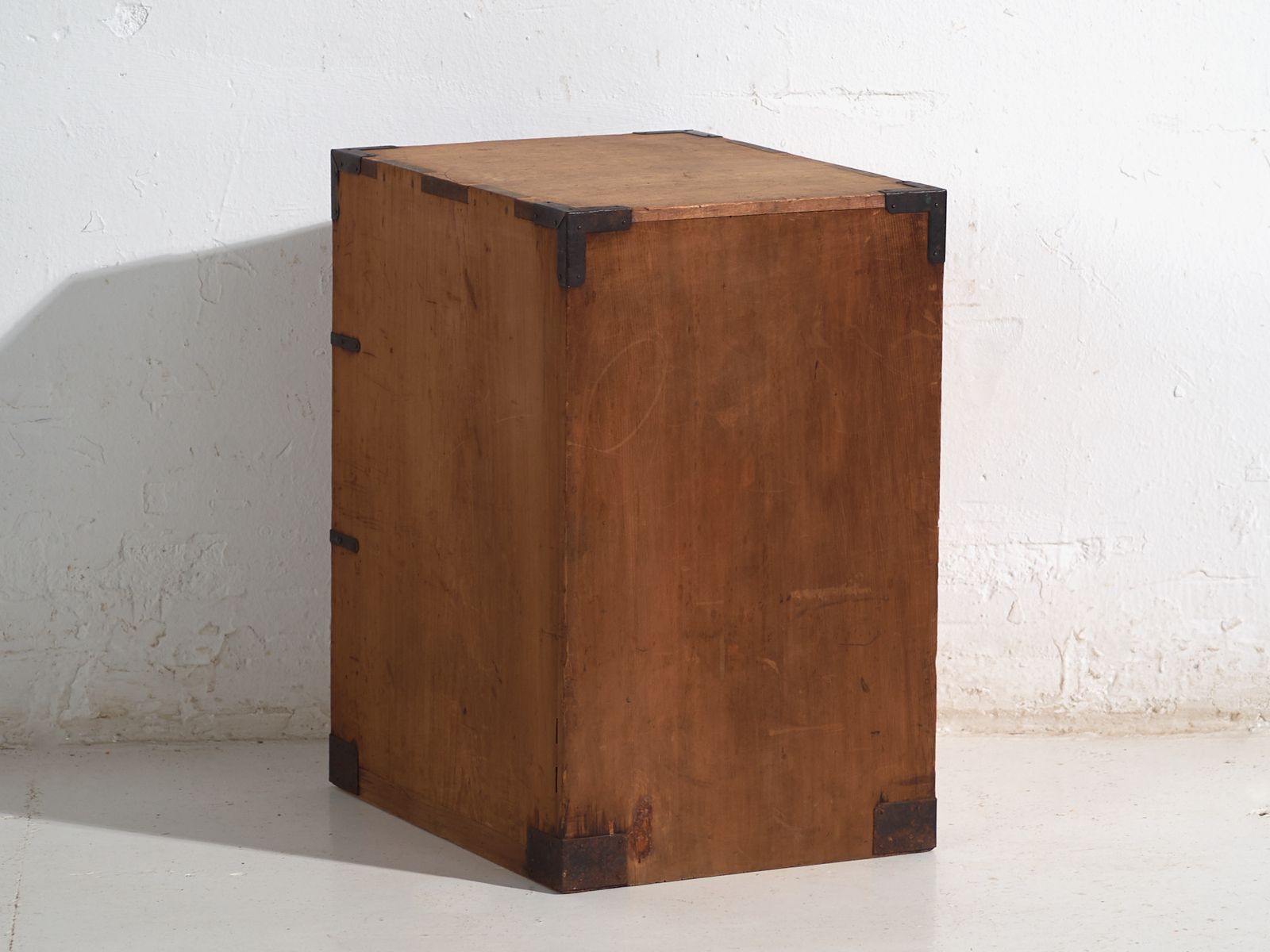 photo furniture Antique Japanese Three Drawer Tansu – Meiji Period (C.1890–1926)