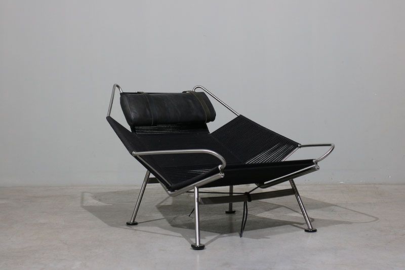 Hans J. Wegner Flag Halyard Armchair photo furniture