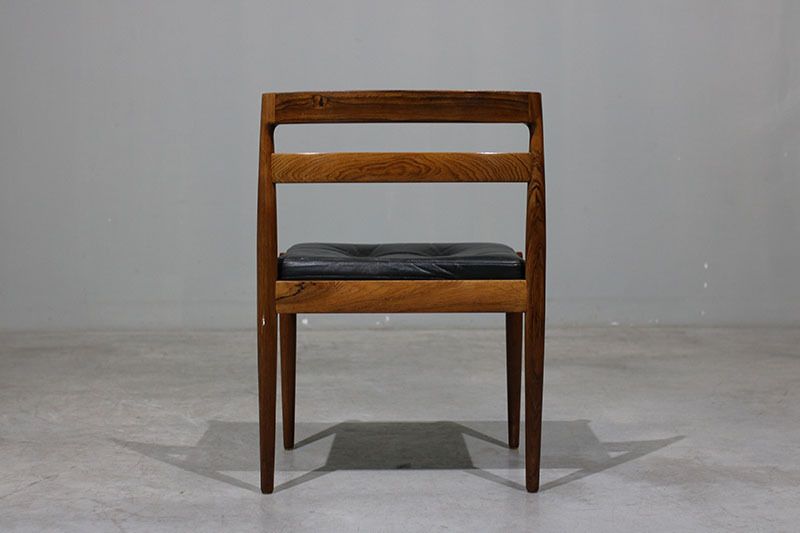 photo furniture Set Of 6 Kai Kristiansen Chairs In Rosewood.