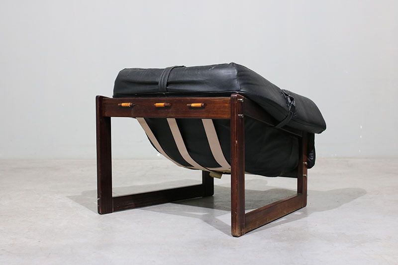 photo furniture Pair Of Percival Lafer Armchairs In Leather.