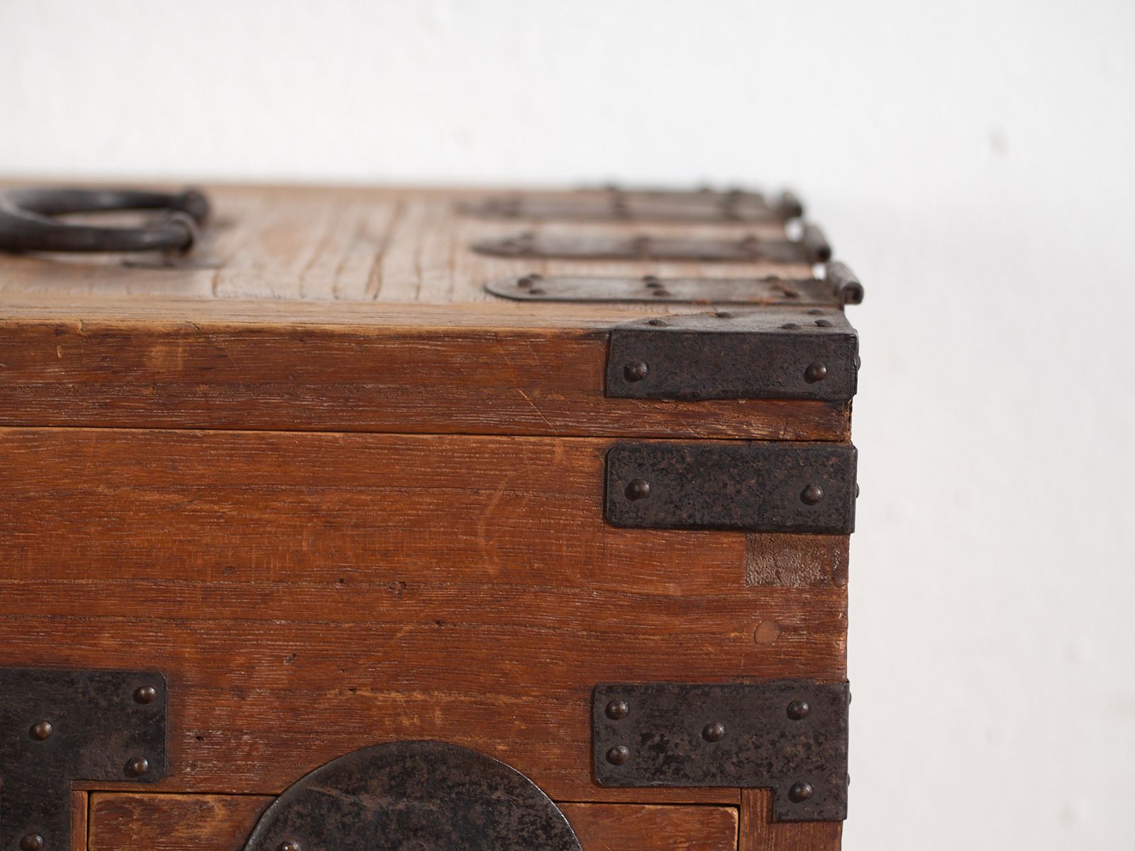 Japanese Ko Dansu With Hinged Lid And Drawers In Paulownia Wood, Meiji–Taishō Period, Circa 1868–1926 photo buy