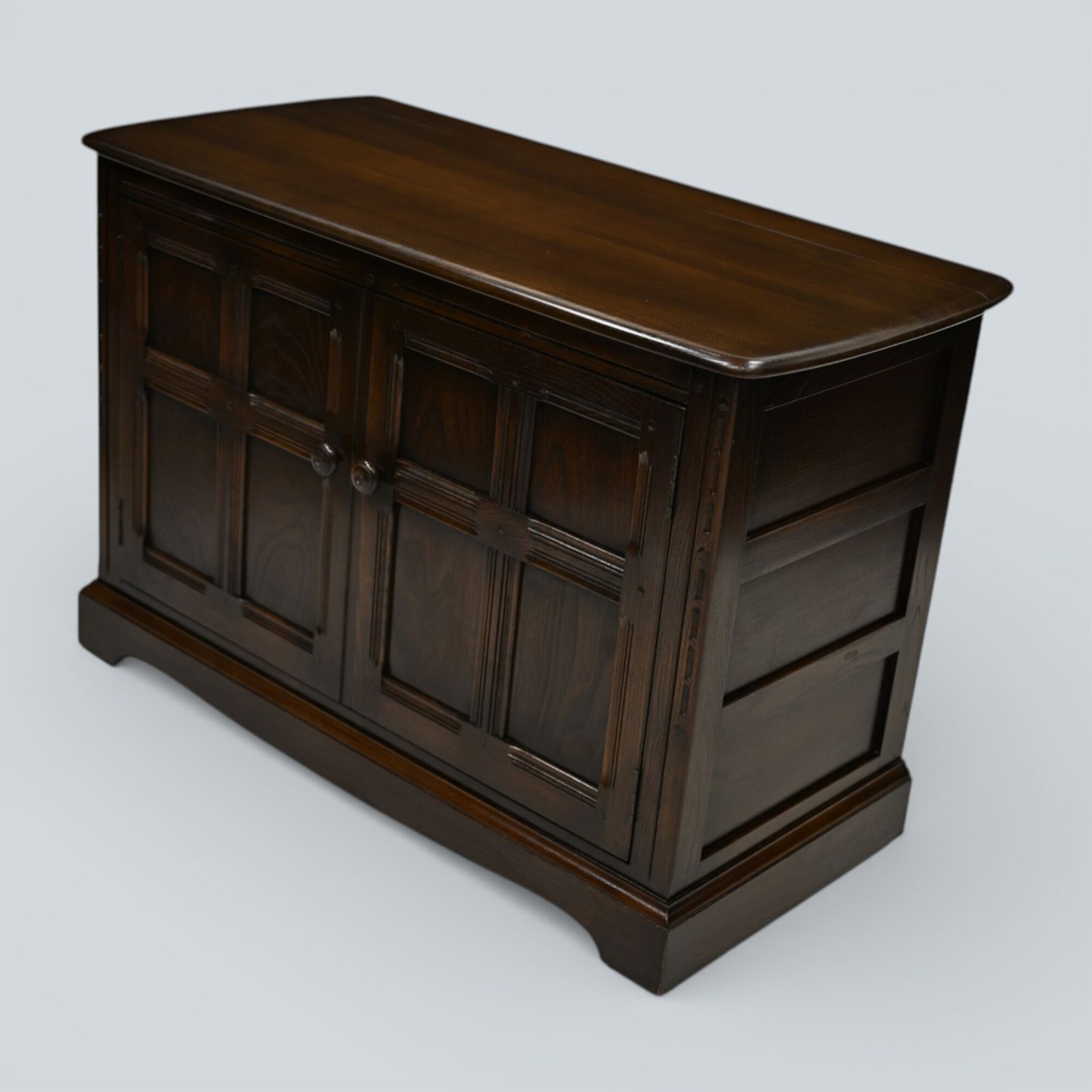 Ercol Malvern Music Hi Fi Cabinet Dark Finish Free Uk Delivery photo furniture