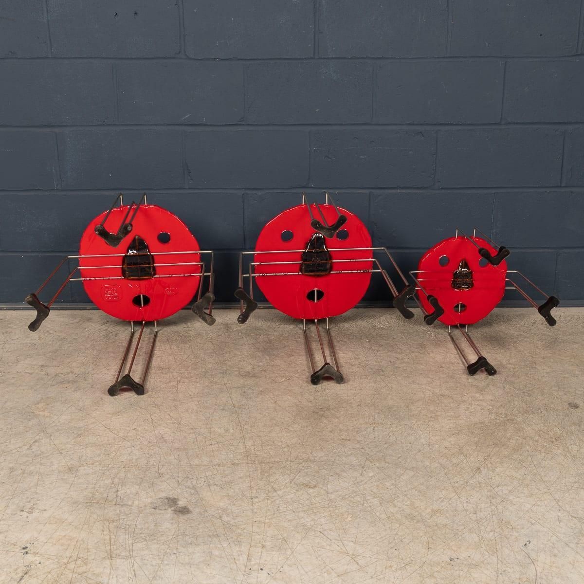 Gaetano Pesce Set Of 3 Red Resin Fish Design Tables From Italy photo Furniture