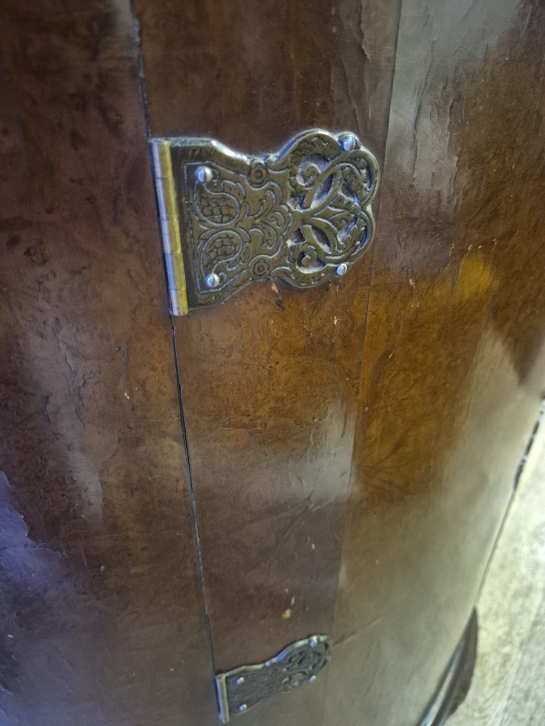Early 20thc Burr Walnut Demi Lune Side Cocktail Drinks Cabinet By G & F photo vinterior