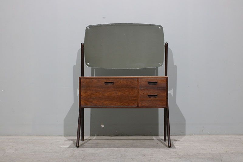 Orum Furniture Dressing Table In Rosewood. photo furniture