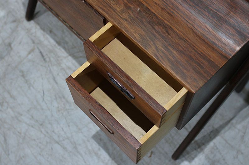photo furniture Orum Furniture Dressing Table In Rosewood.