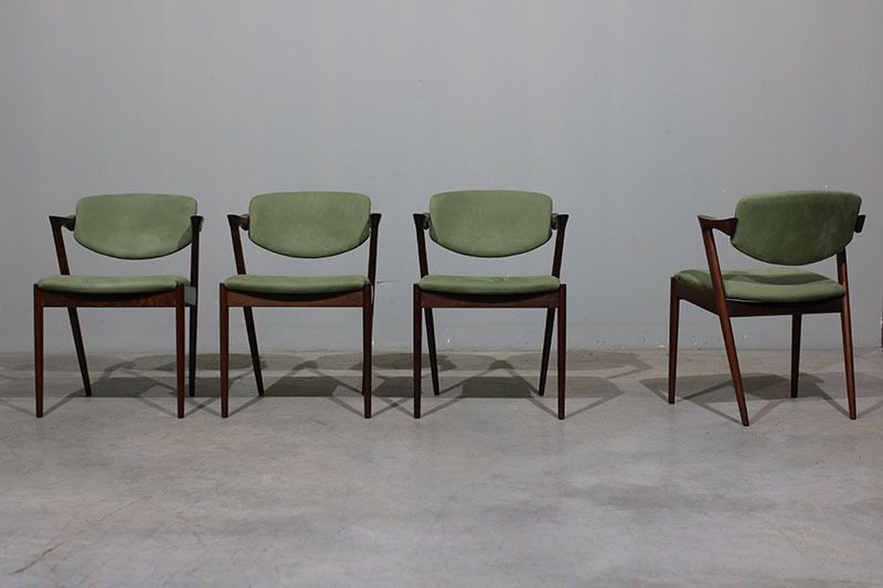 Set Of 4 Kai Kristiansen Model 42 Chairs In Rosewood. photo furniture