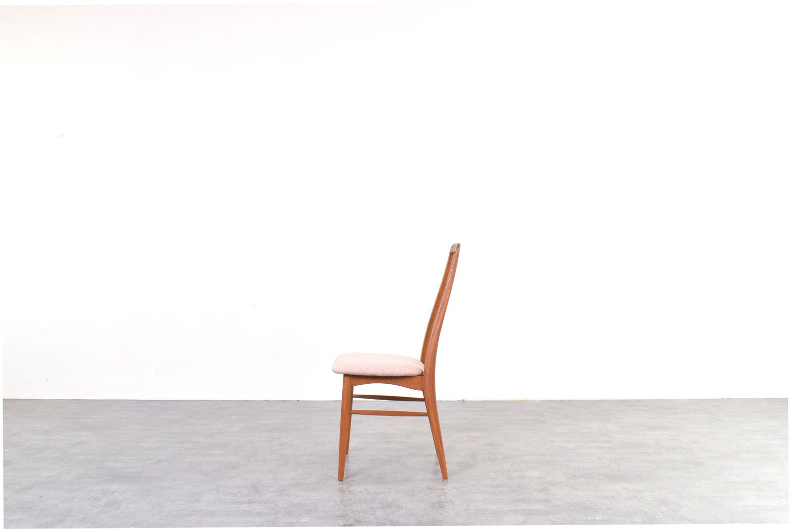 Mid Century Teak & Wool Eva Dining Chairs By Niels Koefoed For Koefoed Hornslet, 1960s, Set Of 4 photo vinterior