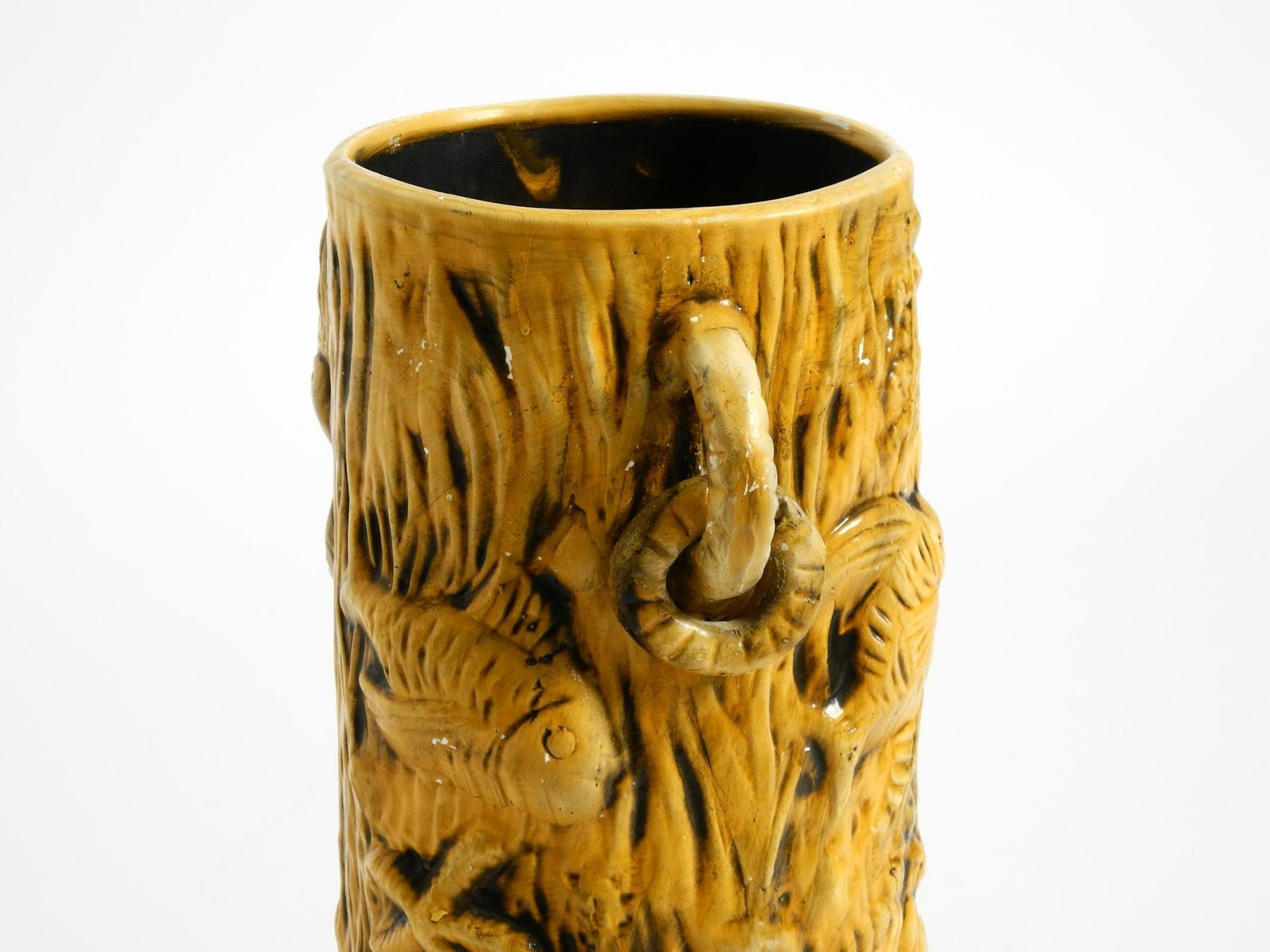 photo vintage Handmade Glazed Ceramic Floor Vase With Maritime Fish And Starfish Motifs