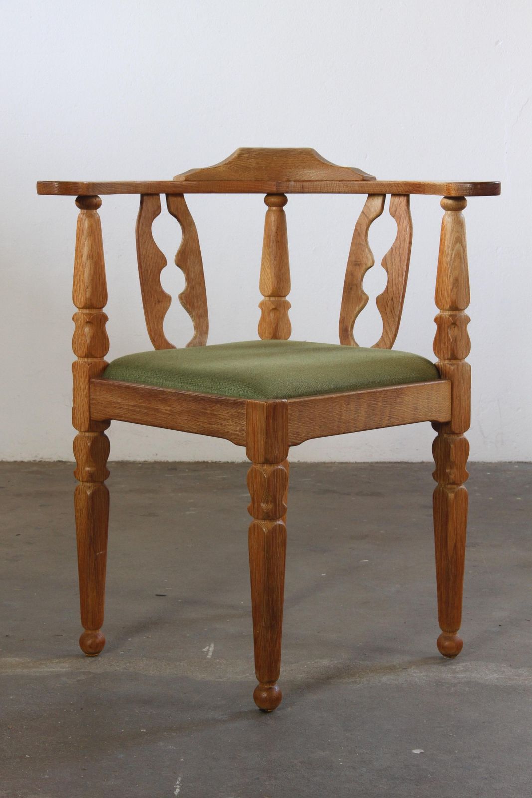 Vintage Danish 1960s Henning Kjærnulf Oak Corner Chair, Razorblade Back Splats photo furniture
