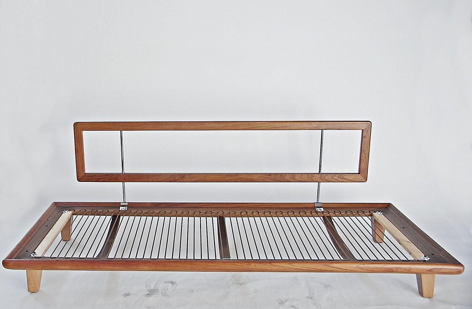 photo furniture Minerva Daybed By Peter Hvidt And Orla Molgaard Nielsen For France & Son, 1967