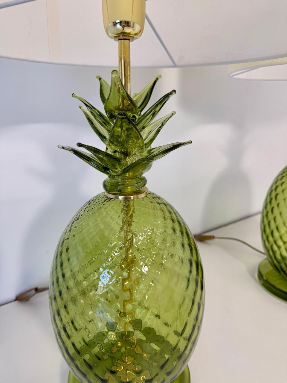 photo vinterior Pair Of Italian Art Deco Pineapple Murano Glass Lamps With Lampshades