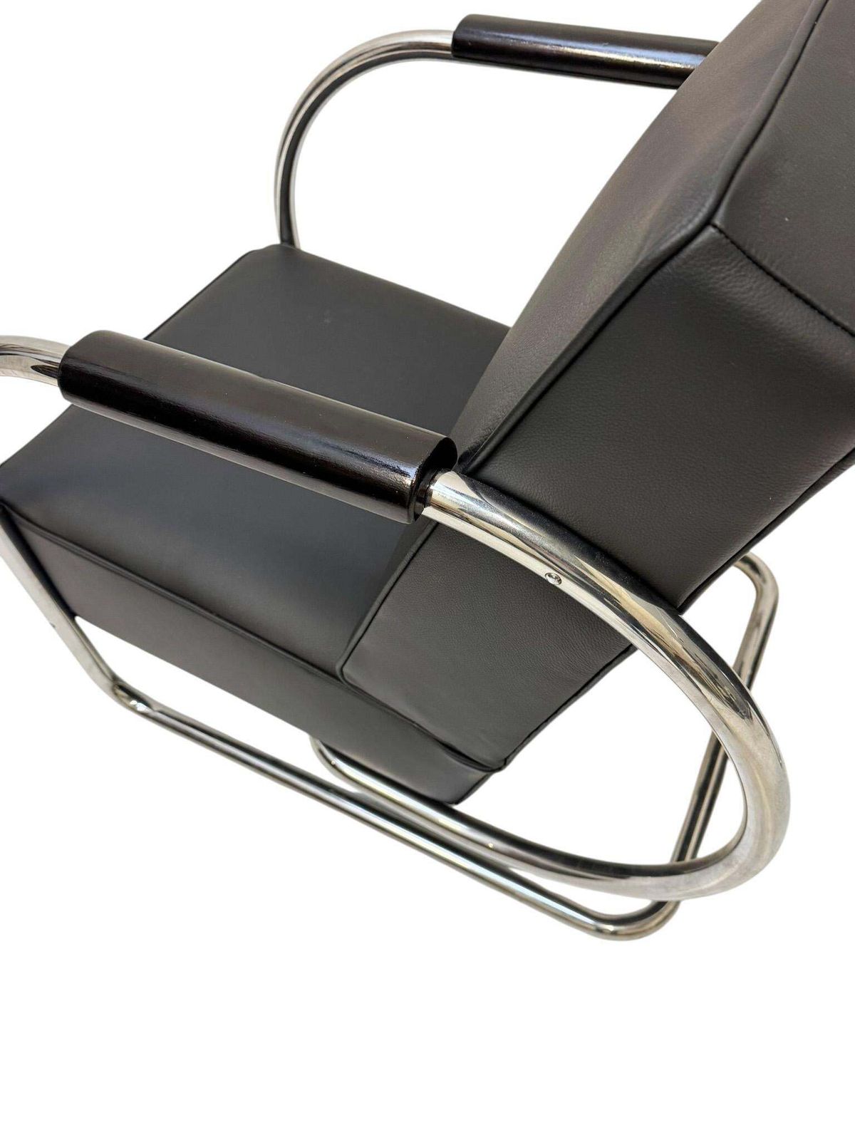 photo vinterior Art Deco Modernist Bauhaus Tubular Steel Lounge Chairs By Frits Kuyken, 1936