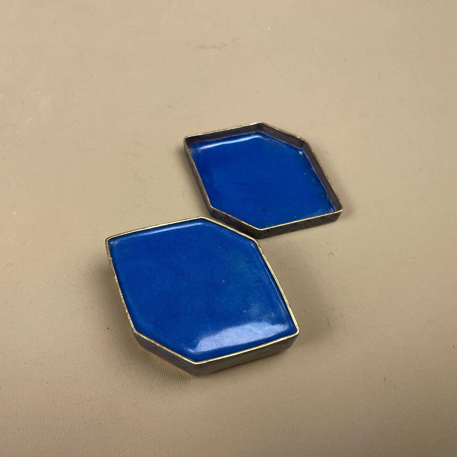 Blue Cloisonne Mini Box Floral Enamel Trinket Jewellery Keepsake Container Chinese Lotus Pattern Small Vanity Box photo buy