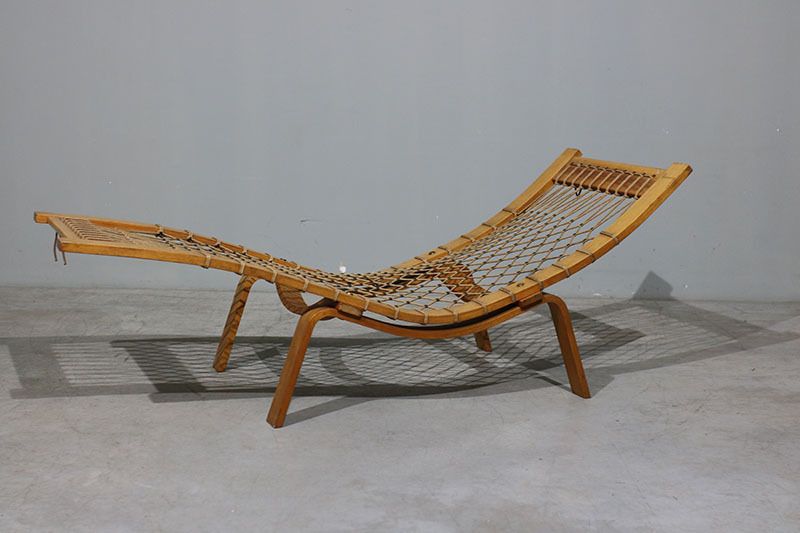 Hans J. Wegner Ge2 “Hammock Chair” Armchair photo for sale