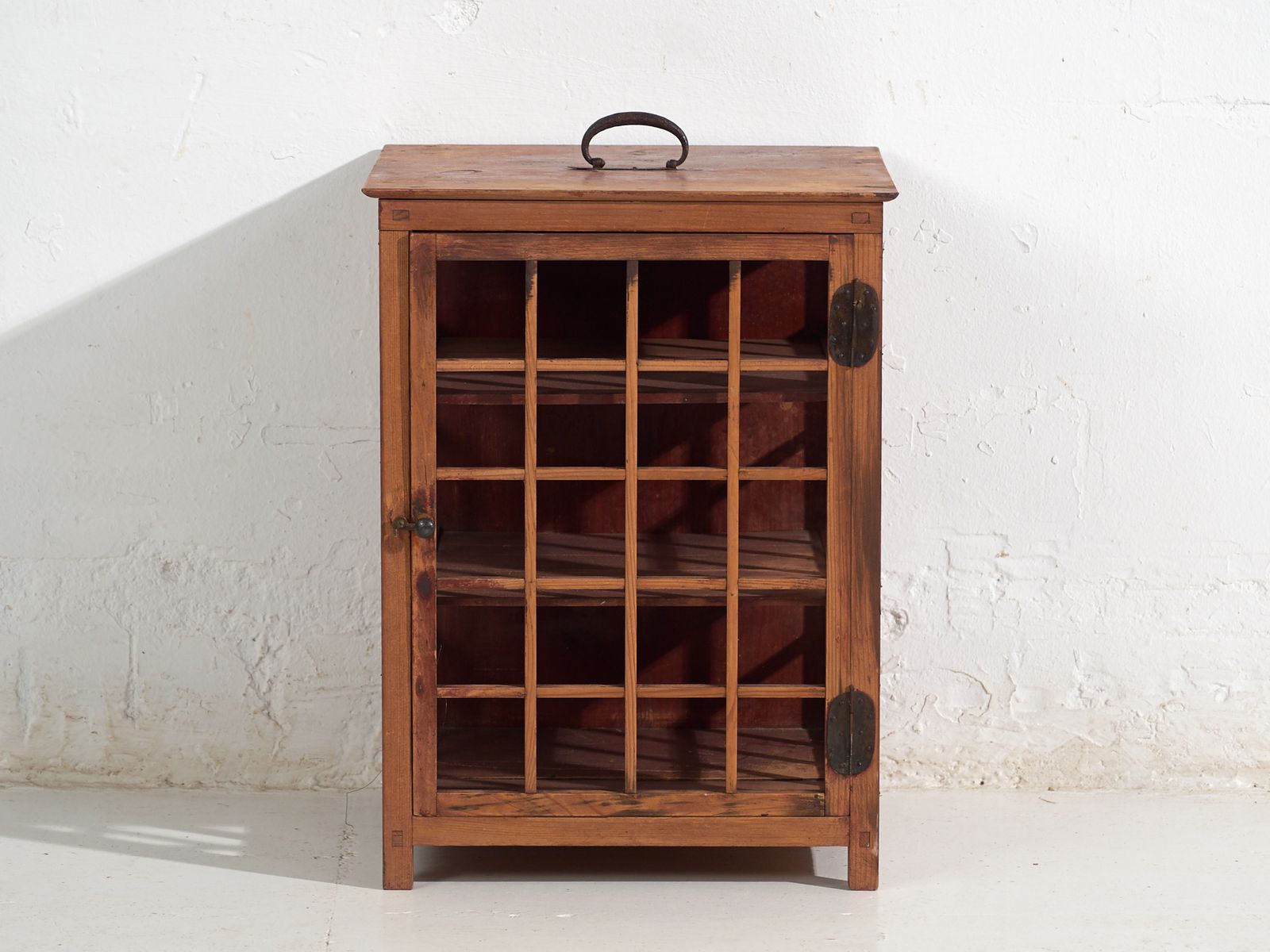 Small Antique Japanese Cabinet – Taisho To Early Showa Period – (C.1910 1940) photo vinterior