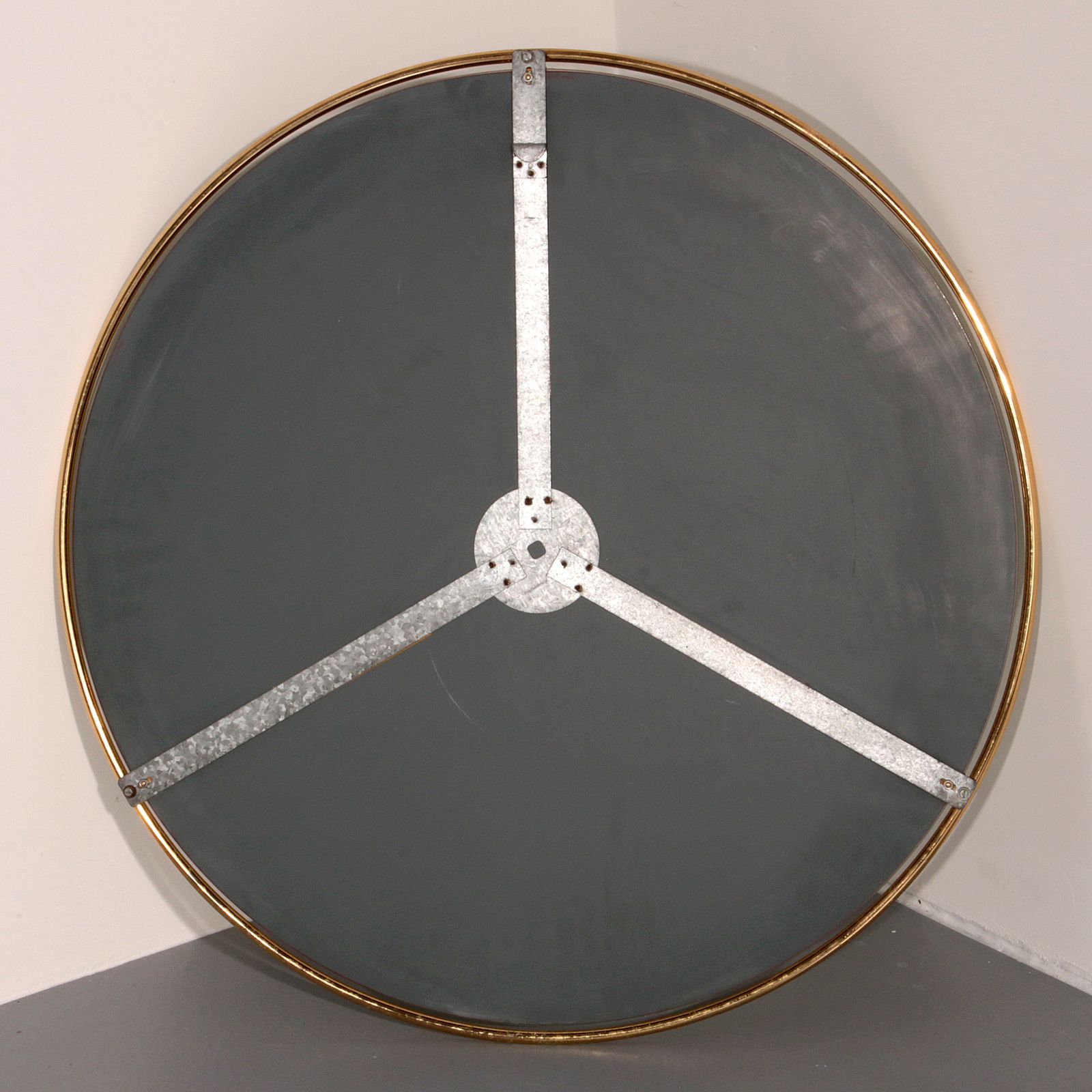 photo vinterior Italian 1960s Solid Brass Wall Mirror With Original Patina – Milan Nightlife Provenance