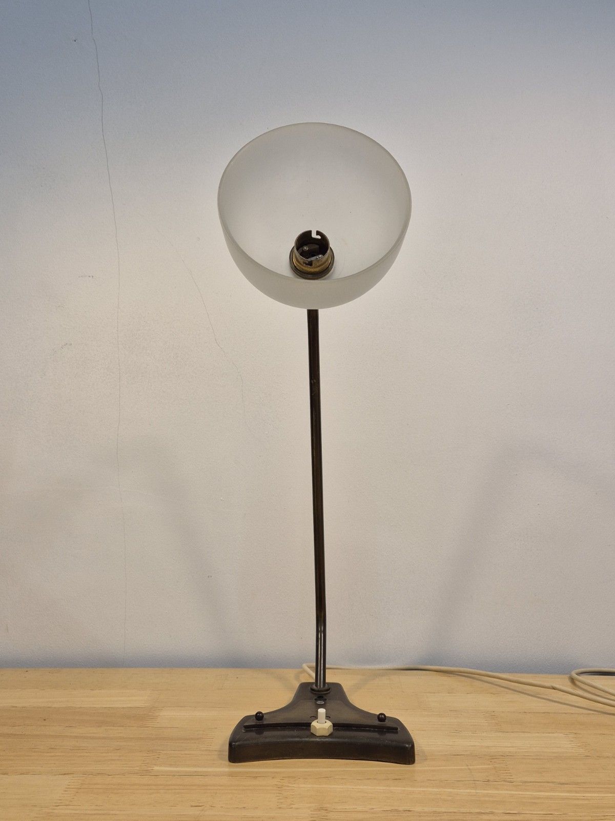 Original Art Deco Table Lamp By Kandem 1920s Glass Shade Working Condition photo vintage
