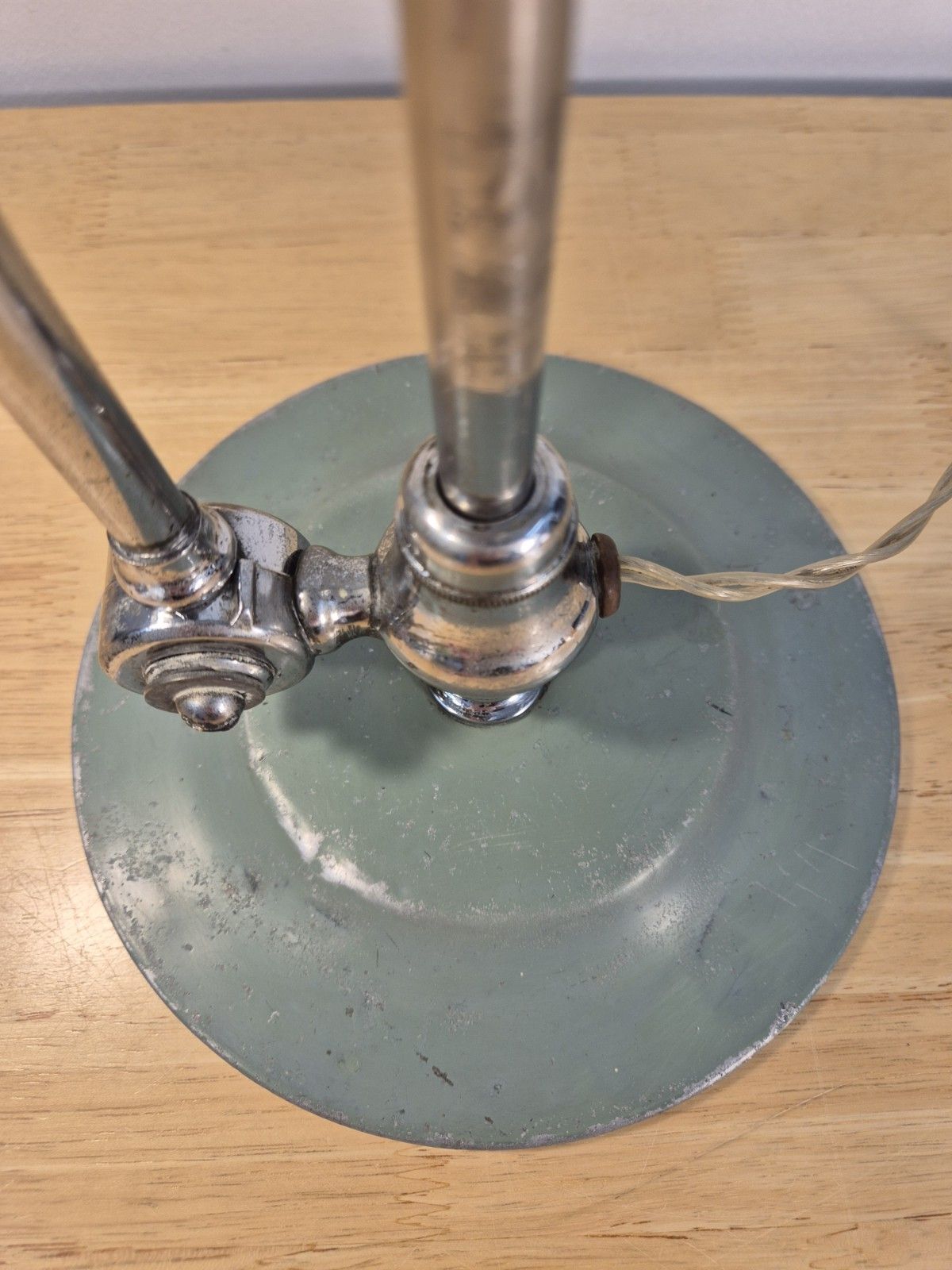 photo for sale Original 1920s Supreme Adapt O Lite Table Lamp With Period Thomas Schneider Glass Shade