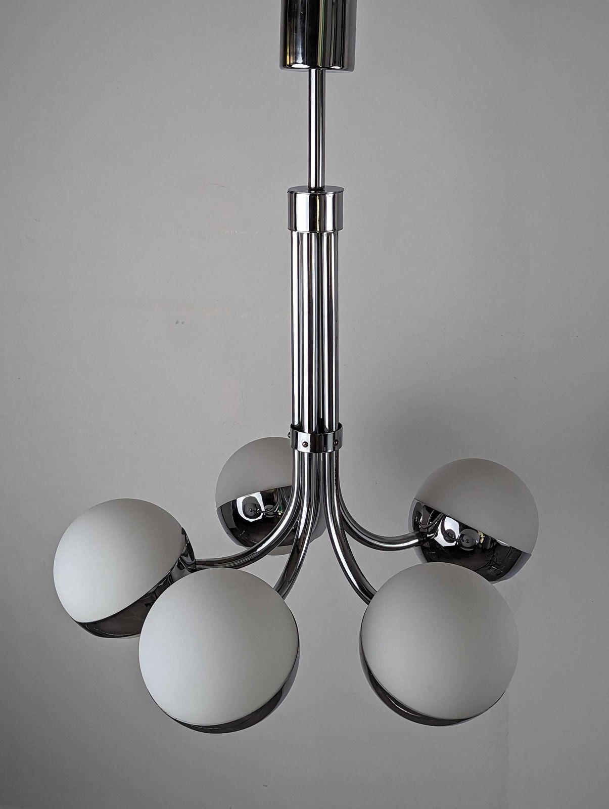 Stilnovo Chrome Chandelier With Crystal Spheres, Italy, 1960s. photo 1987.0