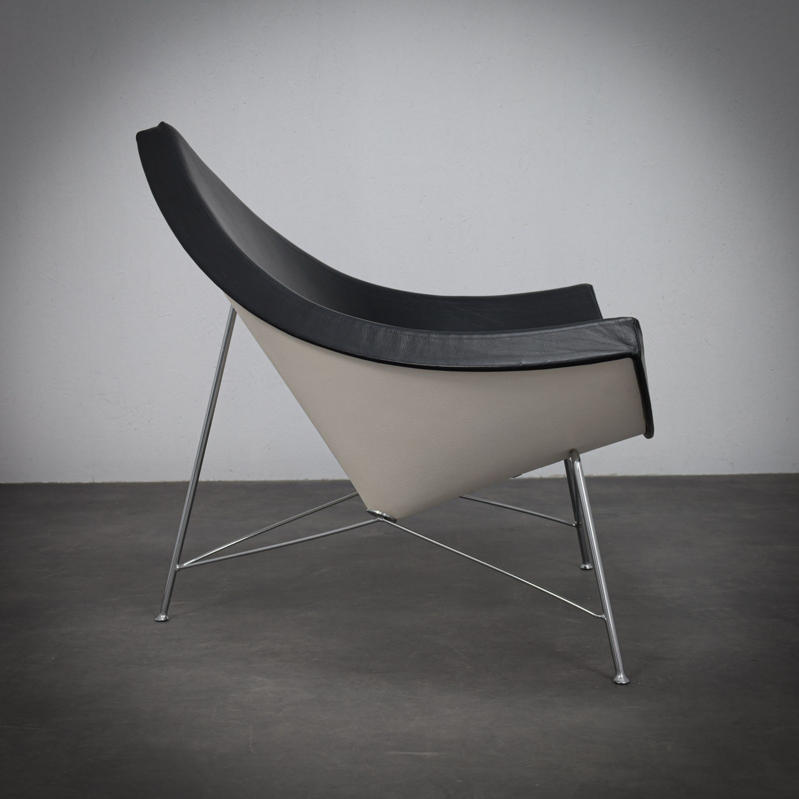 Coconut Lounge Chair In Leather By George Nelson For Vitra, 1955 photo for sale