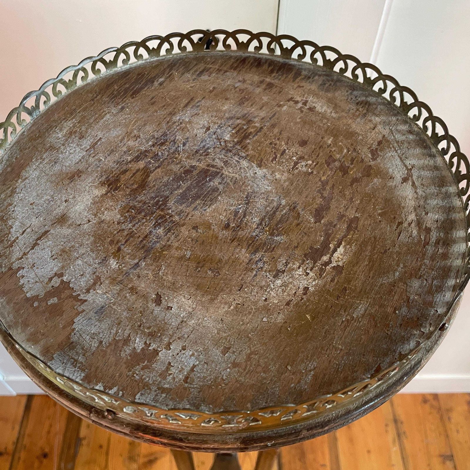 photo vinterior Tall Wooden Plant Stand Brass Gallery Top Vintage Pedestal Display Stand Victorian Style Likely Indian Made Tripod Stand.