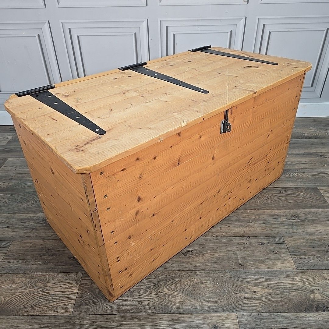 Vintage Pine Storage Chest Blanket Toy Tool Box Large Trunk Wooden Rustic photo furniture