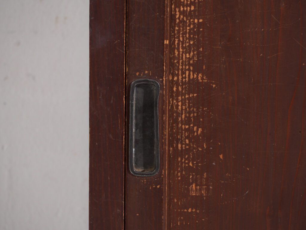 photo furniture Antique Japanese Cabinet With Sliding Doors – Taisho/Showa Period (C.1920 1950)