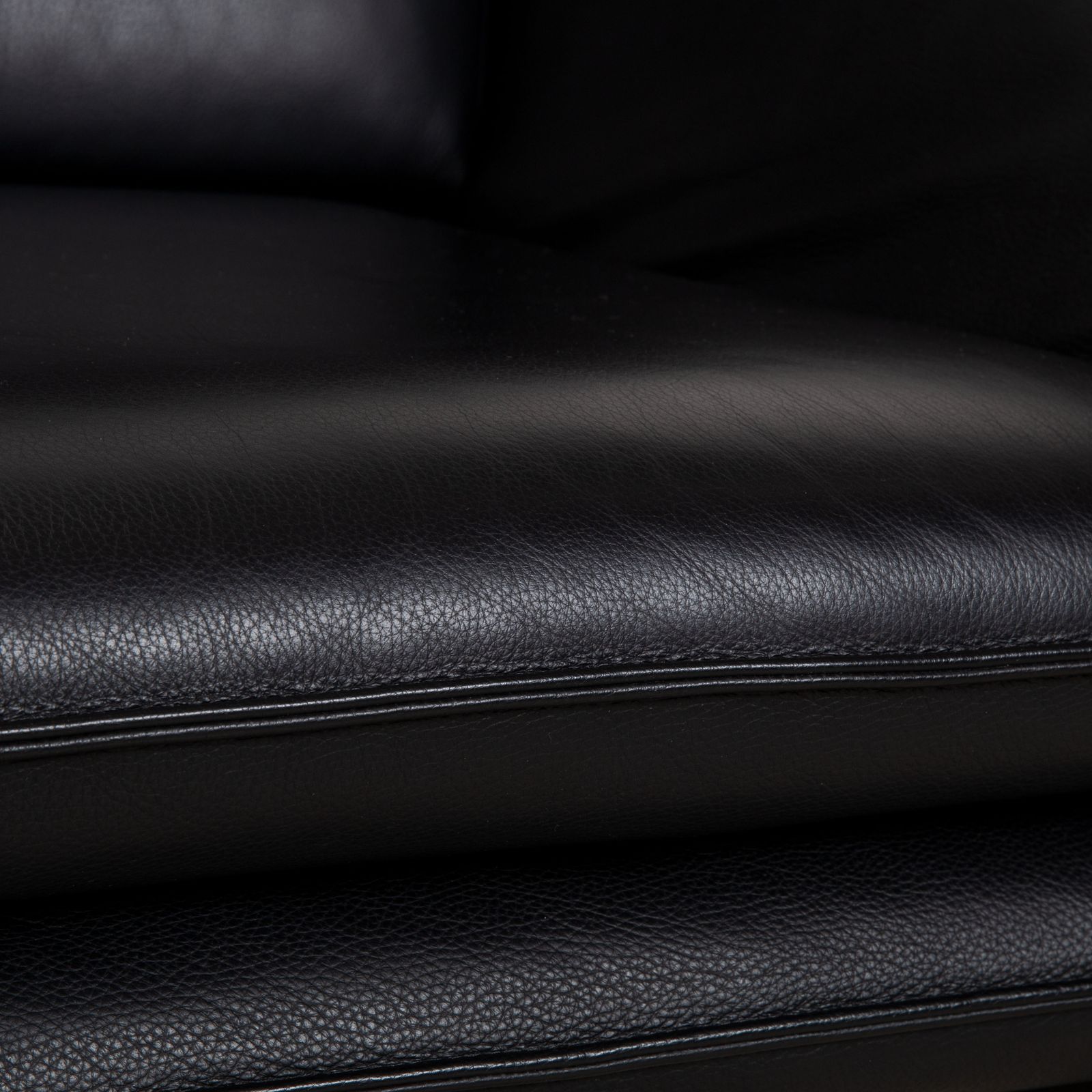 Lauuser Atlanta Leather Armchair Black photo for sale