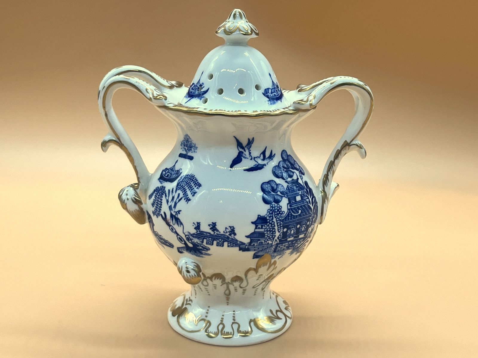 Beautifully Delicate Coalport China Blue Willow Potpourri Jar With Lid. photo for sale
