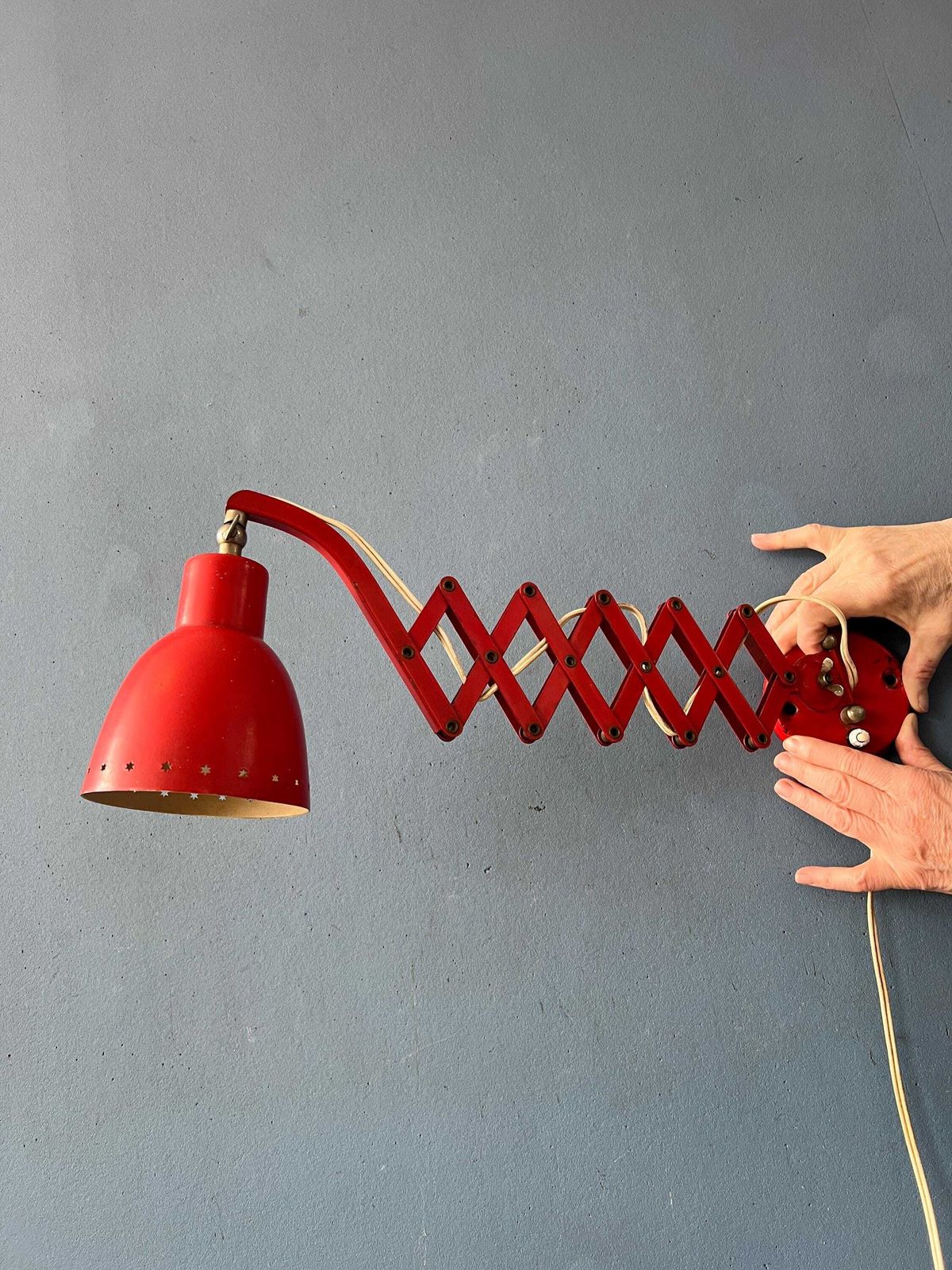 photo for sale Mid Century Rode Hala Vintage Schaarlamp