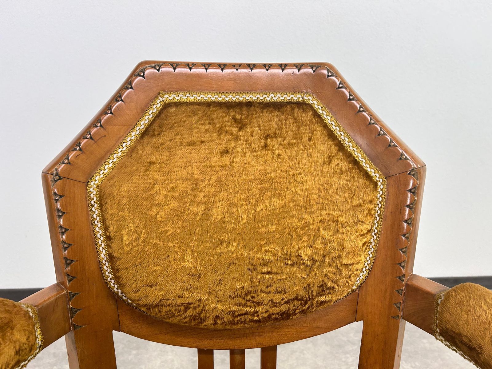photo furniture Very Rare Secession Seating Group By Gyula Radó Es Fiai Budapest