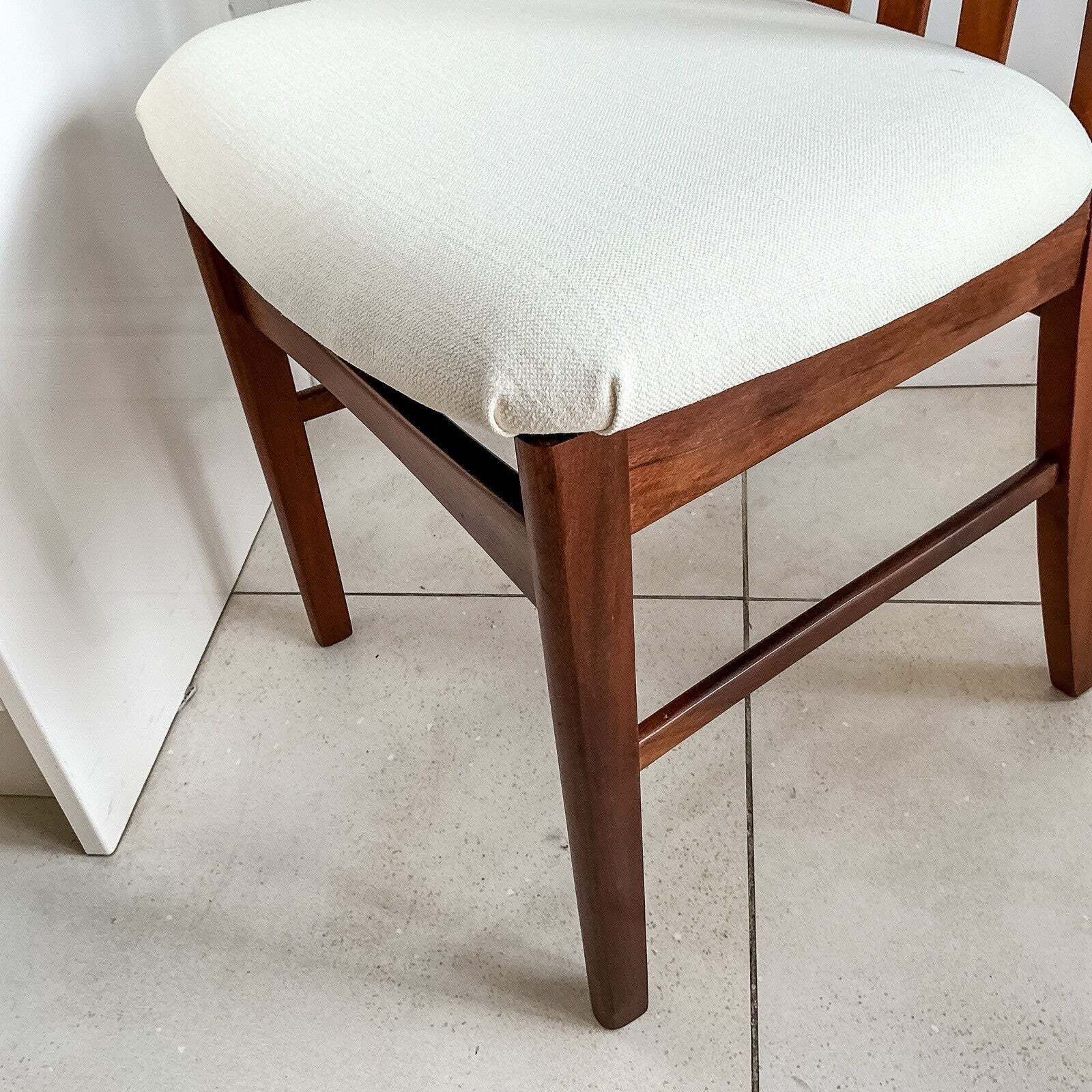 Set Of 4 Teak Mid Century Teak Dining Chairs By Jentique 60s New Upholstery photo vintage