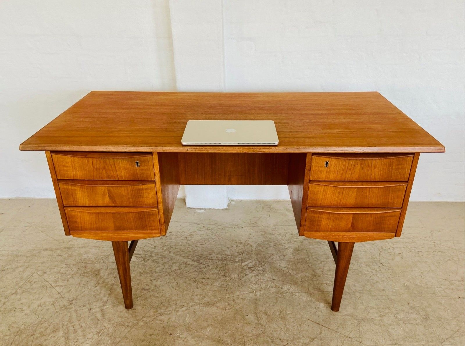Vintage Retro Danish Mid Century Teak Desk  1960s photo 1295.0