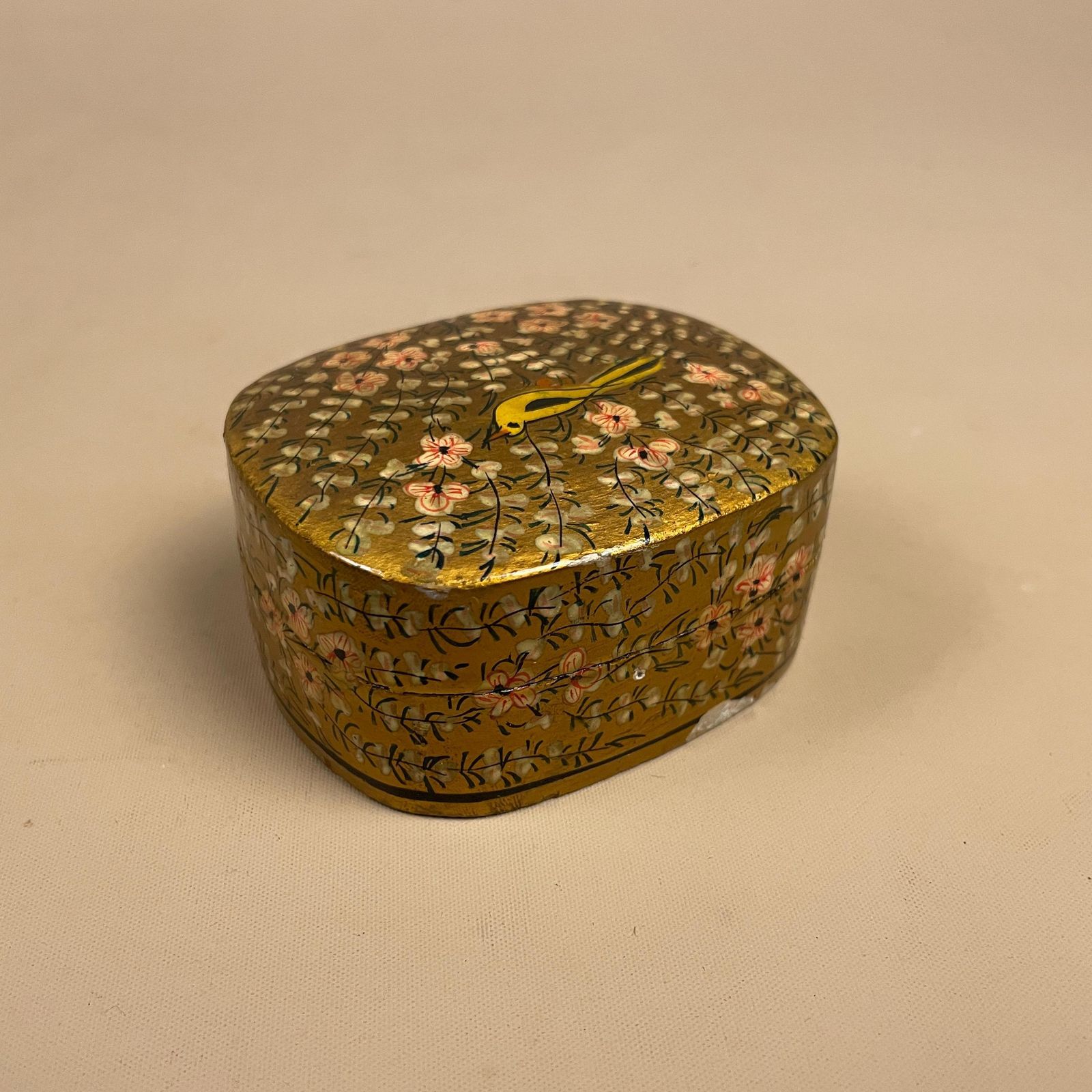 Kashmiri Style Papier Mache Box Hand Painted Floral Bird Trinket Decorative Box Dressing Table Decor Rings Trinket Lidded Pot Lacquered photo 55.0