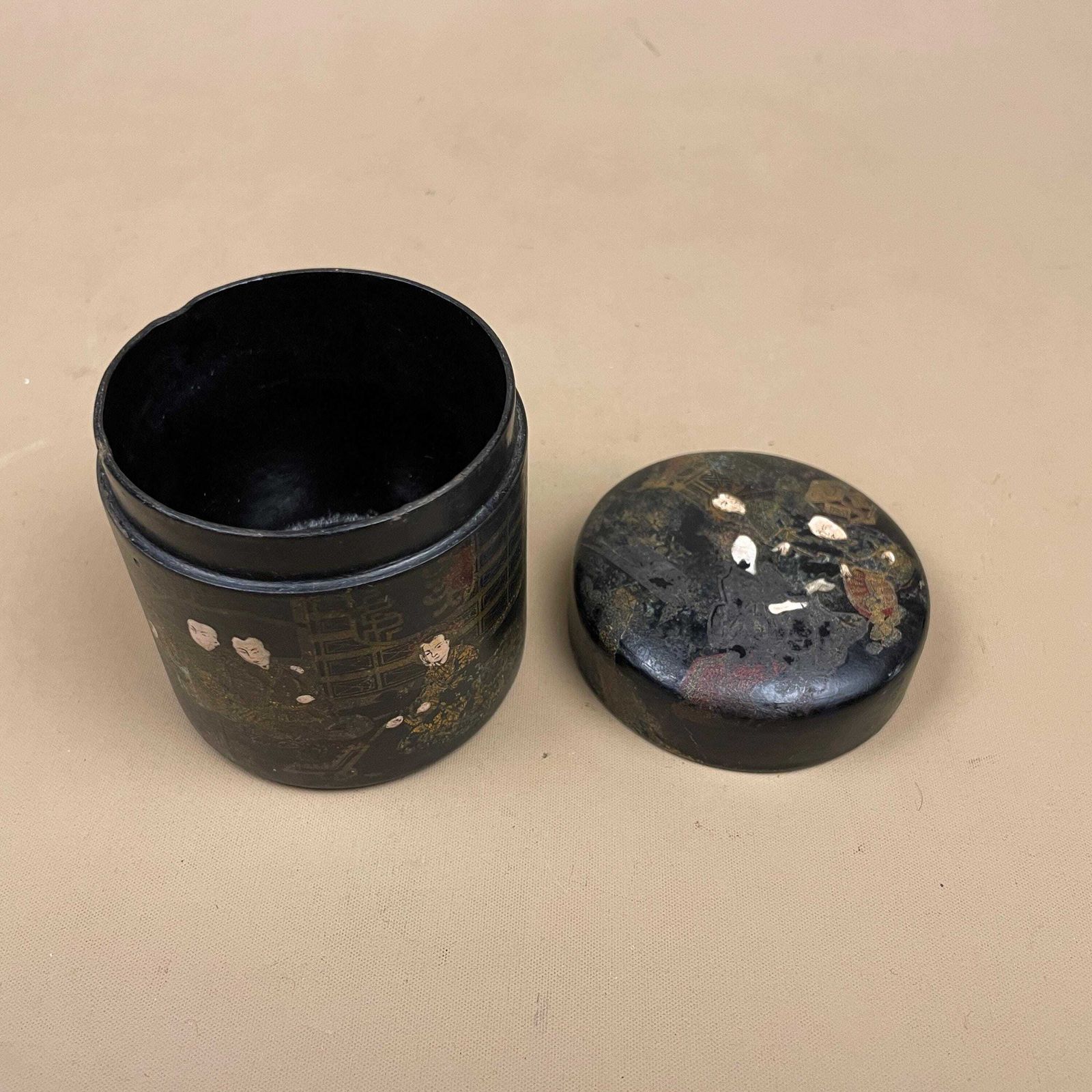 Antique Japanese Wooden Gold Black Lacquer Box Hand Painted Oriental Decorative Storage Asian Art Collectible Round Circle Lidded Lid Japan photo for sale