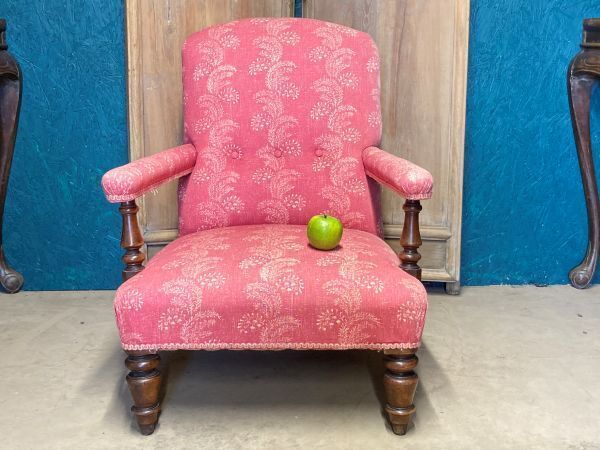 A Fine Country House Victorian Parlour Armchair photo Furniture