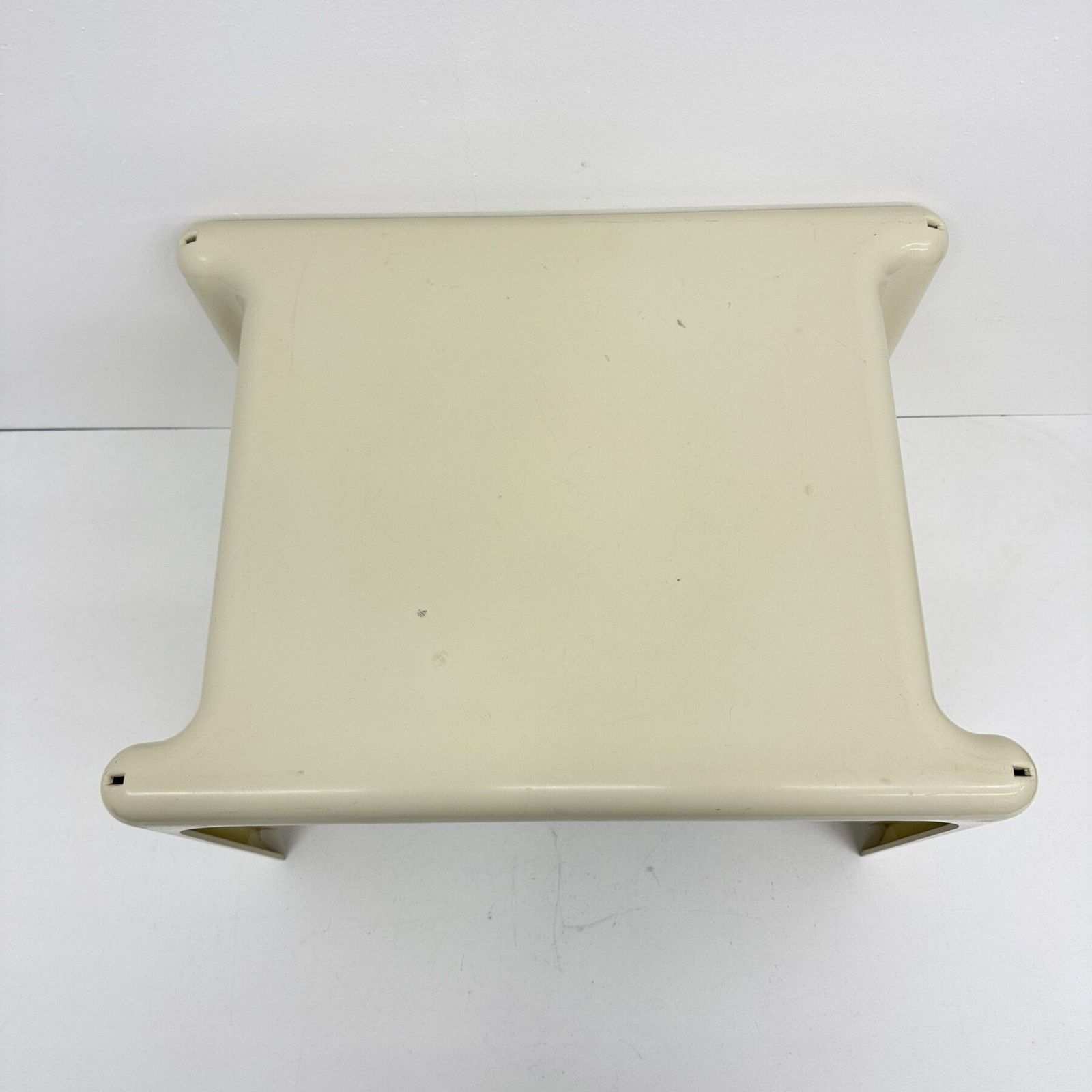 483.0 Italian Modern Plastic Side Table By Giotto Stoppino For Elco Scorze, 1970s photo