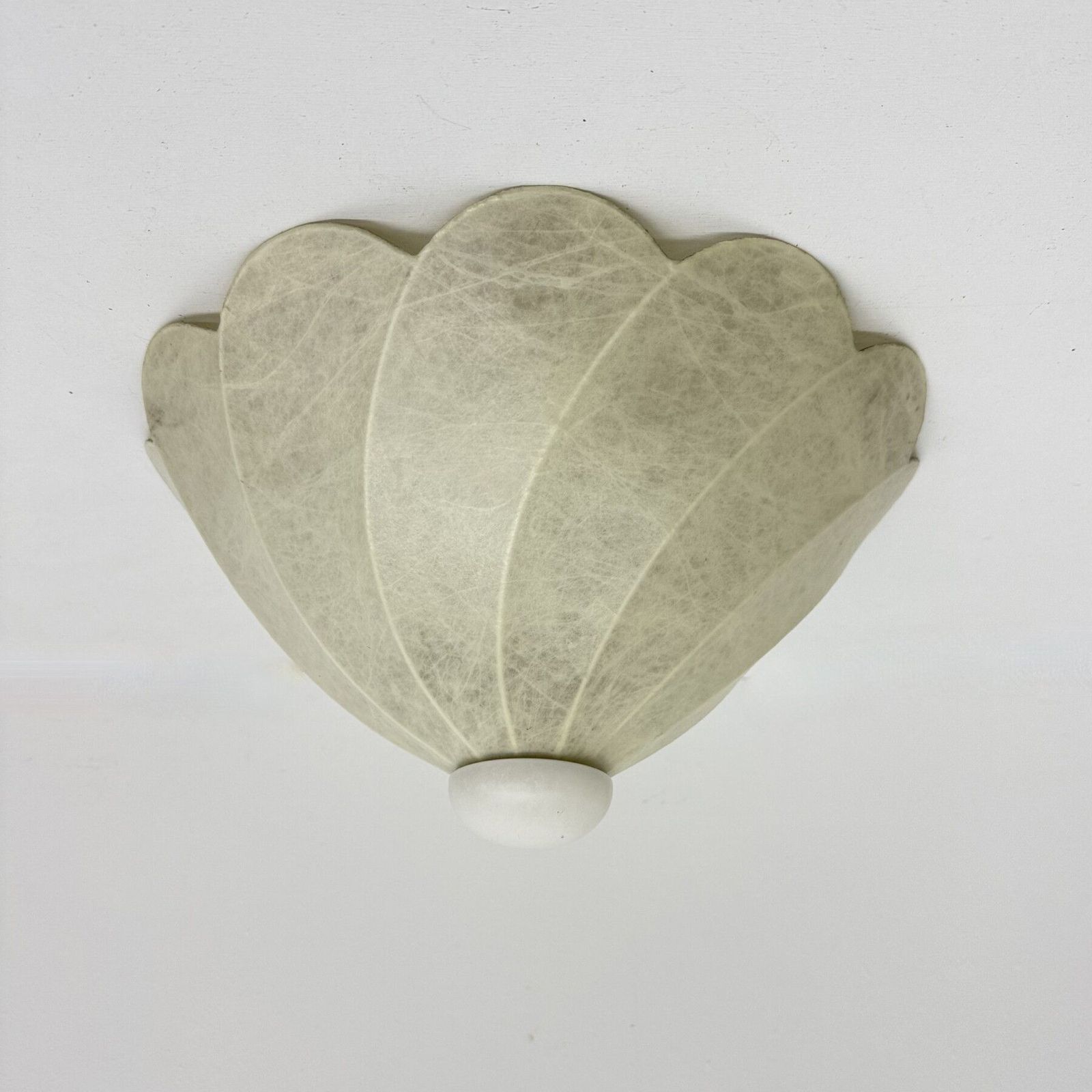 Mid Century Design Cocoon Plafondlamp, Jaren 1970 photo vinterior