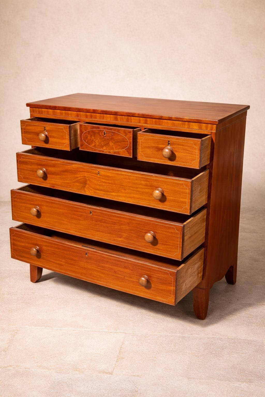 Elegant Late Georgian Mahogany Chest Of Drawers With Inlaid Detail, C.1820–1840 photo buy
