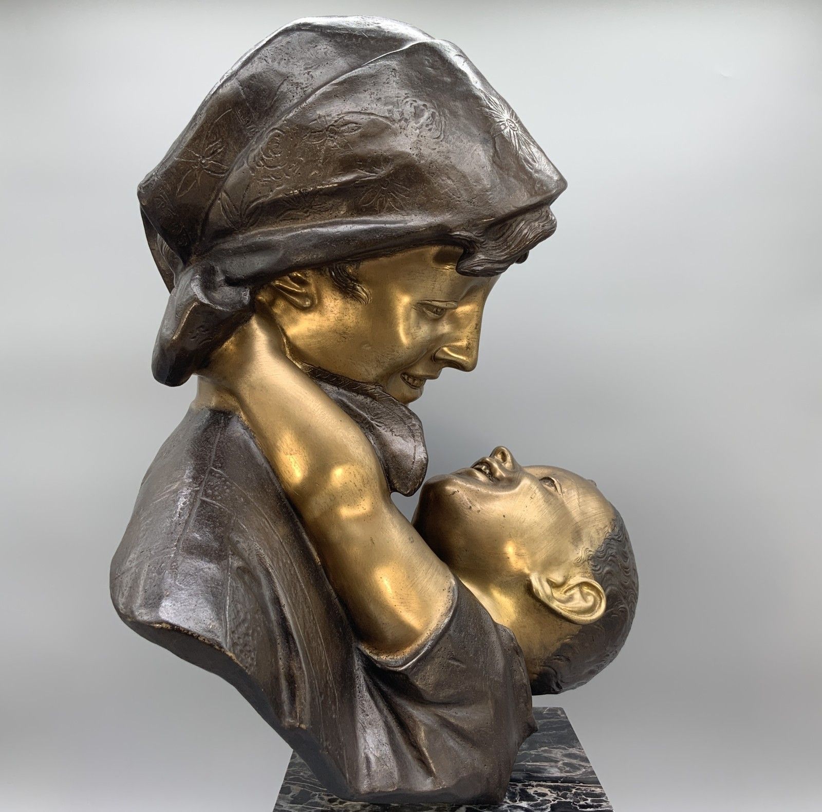 Large Bronze Sculpture 'Maternity' Mother & Child Statue After Antonio Merente photo vinterior
