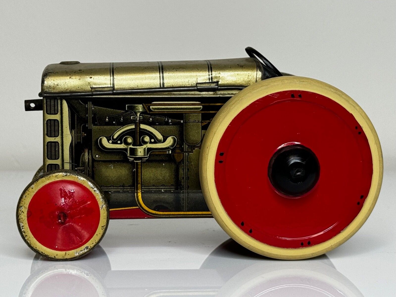 British Art Deco Biscuit Tin Tractor By William Crawfords & Son Ltd photo 3000.0