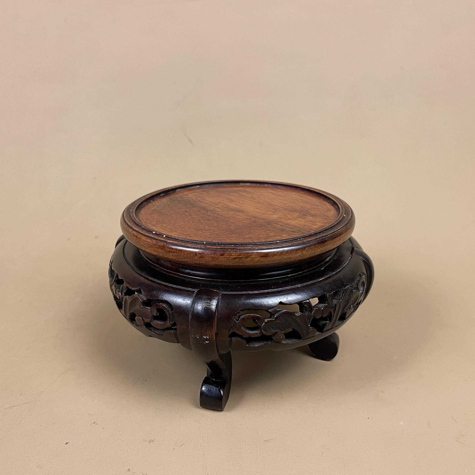 Hand Carved Wood Plant Stand Oriental Vintage Small Display Pedestal Table Round Asian Chinese Style Decorative photo Home Decor