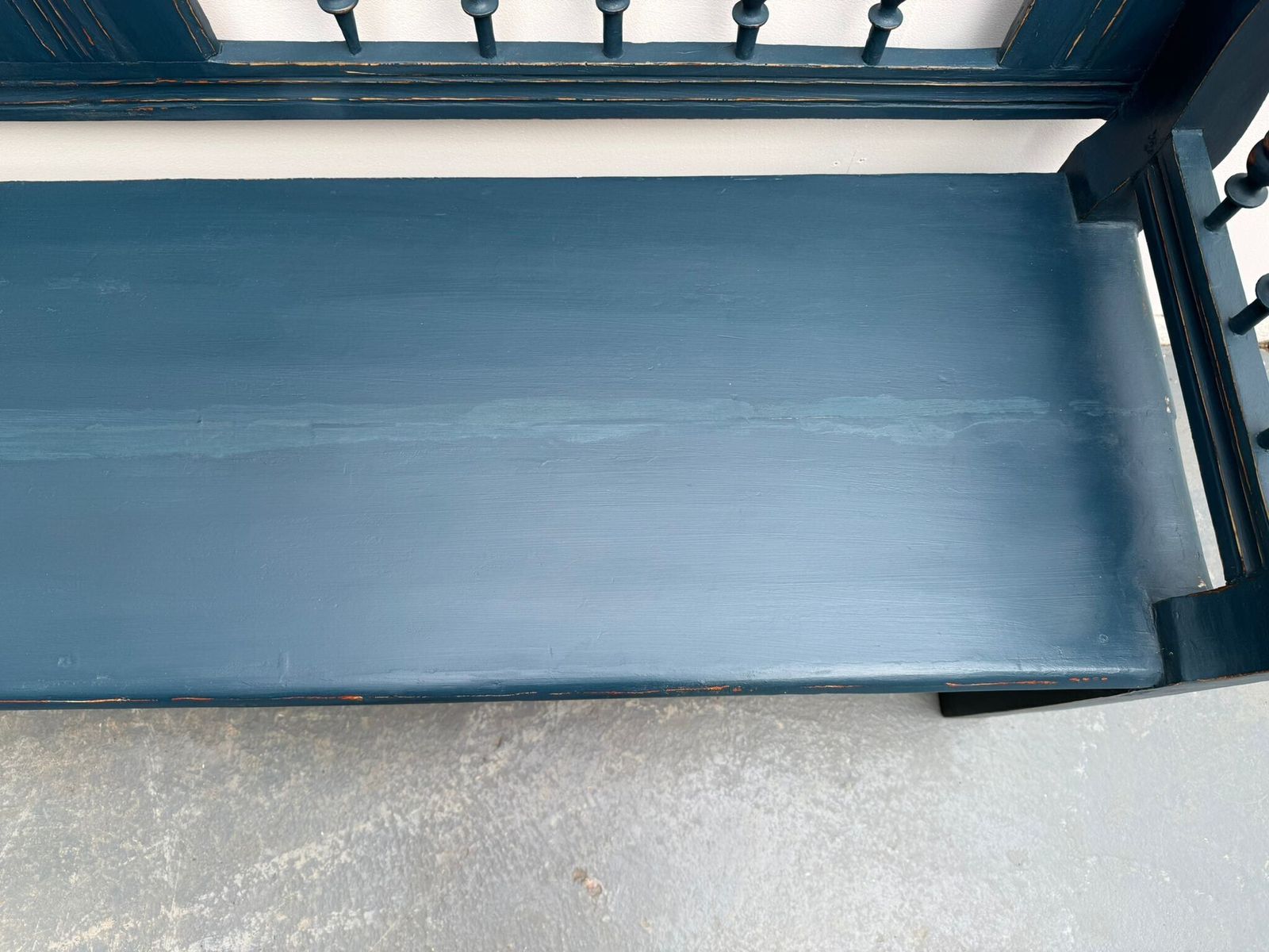 photo vinterior A Lovely Painted Blue Original Victorian Pine Hungarian 3 Seater Bench