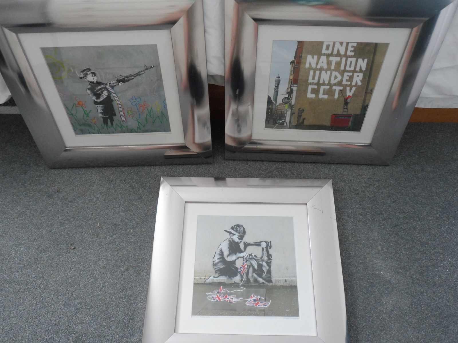 X3 Banksy Framed Art Graffic Street Photographic Prints photo furniture