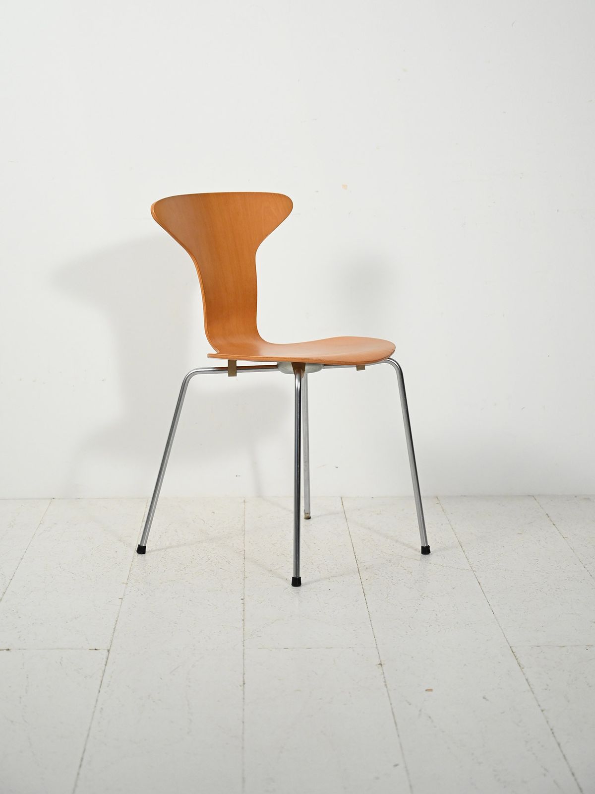 Set Of 4 “Mosquito” Chairs By Arne Jacobsen photo for sale
