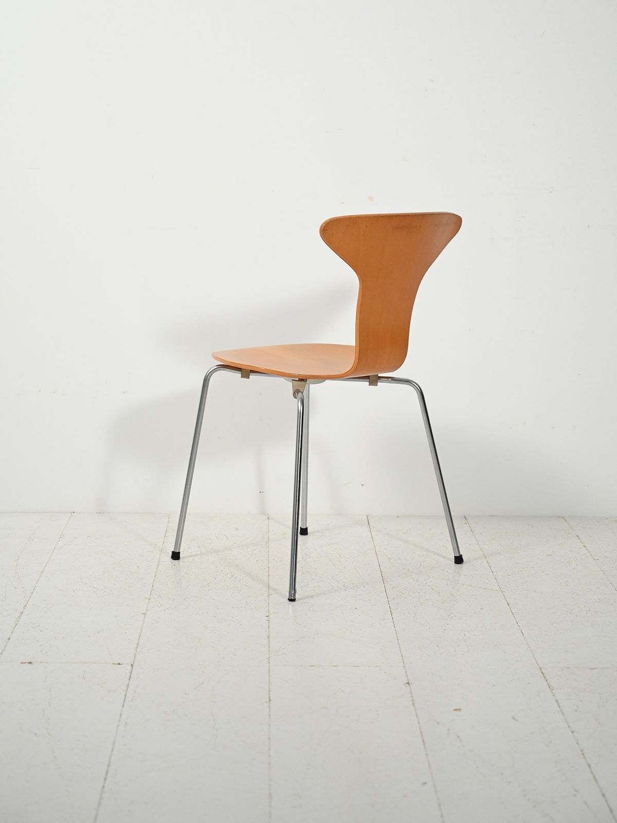 Set Of 4 “Mosquito” Chairs By Arne Jacobsen photo Furniture
